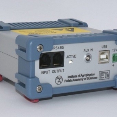 TDR/MUX 微型土壤水分、溫度、電導(dǎo)率、水勢監(jiān)測儀